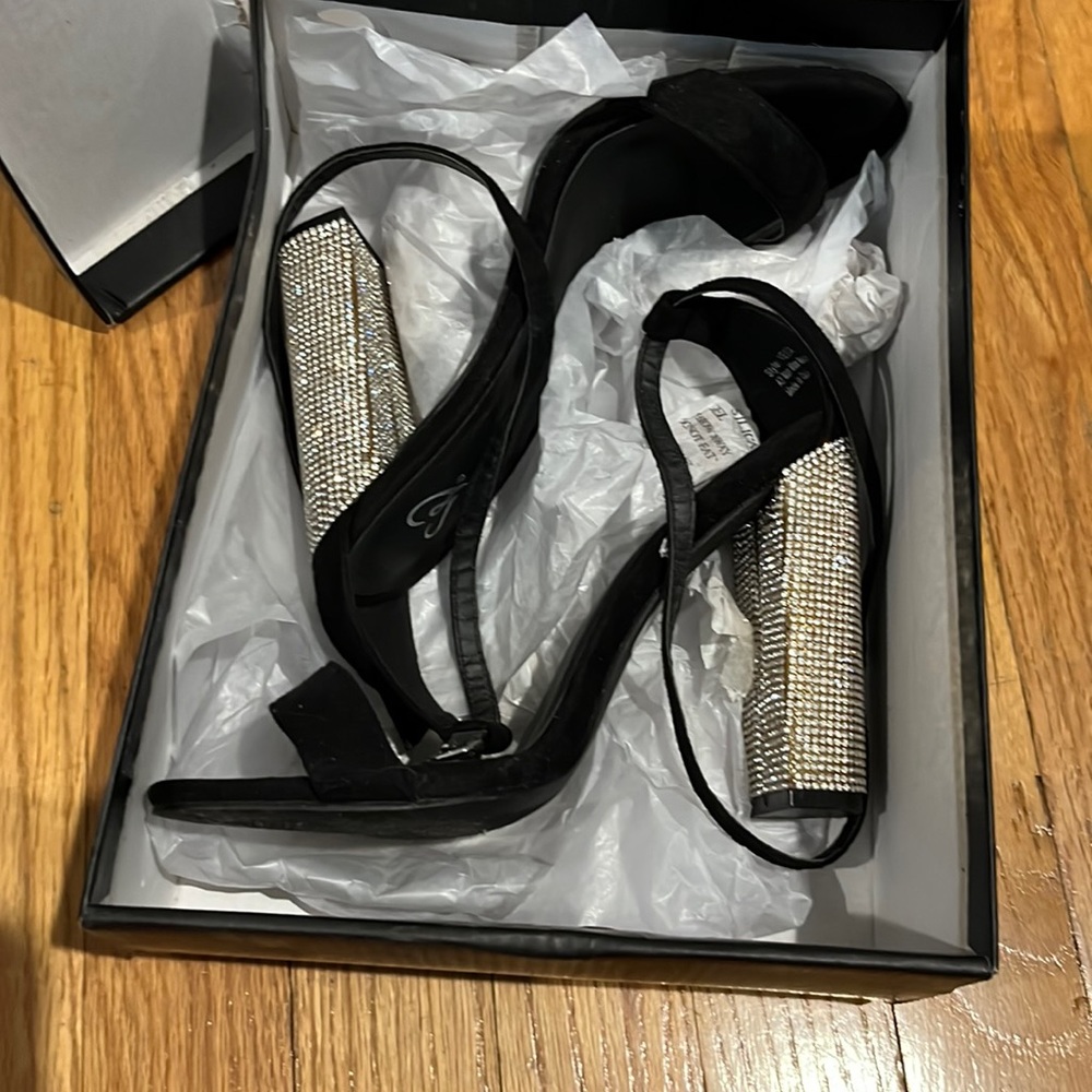 Black rhinestone studded Heel